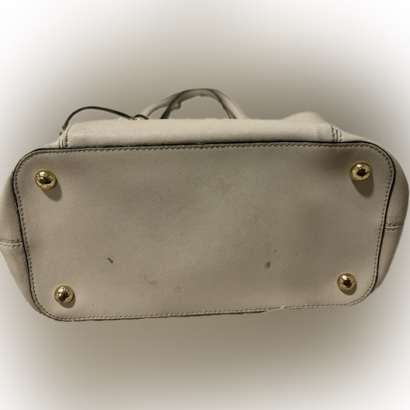 Michael Kors beige tote - Picture 3 of 9